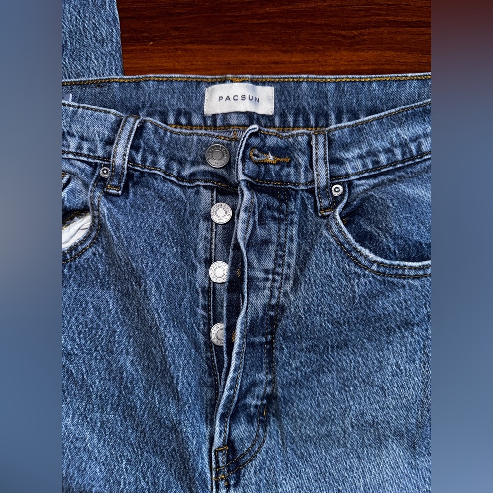 PacSun Women’s Stretch Dad Medium Wash Jean - Picture 2 of 5